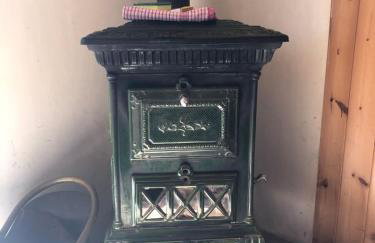 Otter Camp Private Riverside Glamping with Hot Tub - Foto 46