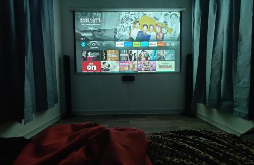 Großes modernes Loft mit Tischkicker, Billiard und Heimkino in Uni und Klinik Nähe - Foto 2