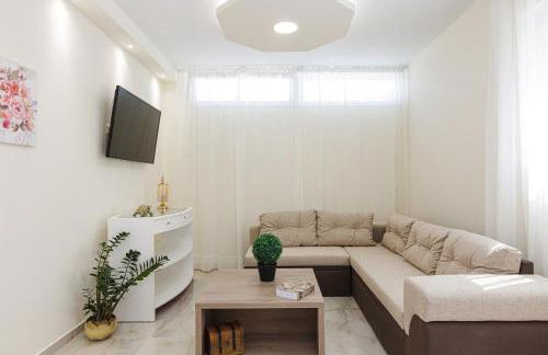 Modern family villa Basilicata Salmostro in Bali w/ Pool & BBQ Area - Foto 15