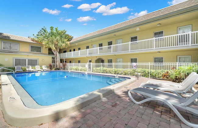 Waves by Distinctive Beach Rentals - Photo 51