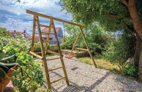 2 Bedroom Awesome Apartment In Krasica - Foto 7