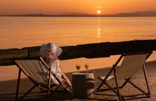 Villa Elizabeth - Seafront Classic Villa! - Foto 39