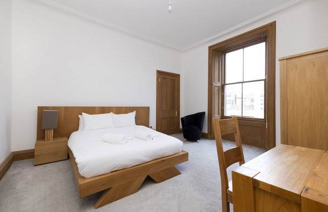 JOIVY 5 Bedroom Apt Near Meadows & George Square - Foto 41