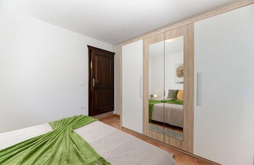 Modern Villa San Martino Heated Pool, Jacuzzi & Privacy - Foto 23