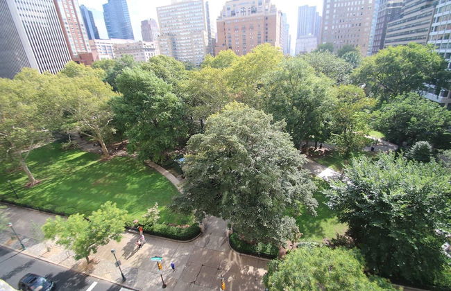 Renaissance Properties - W Rittenhouse Sq - Photo 22