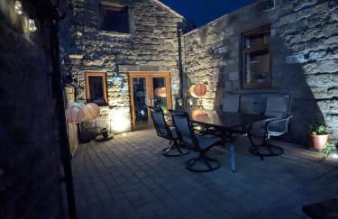 Cozy Cottage Close to Haworth Sleeps 2 With Garden - Foto 13