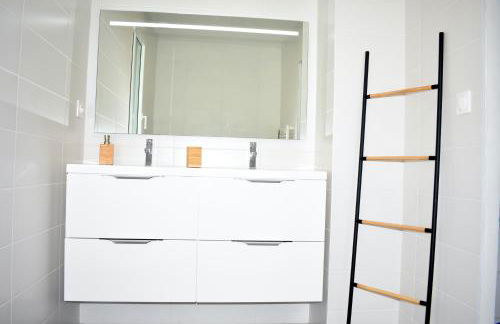 Villa neuve sur pilotis vue mer à 30m de la plage - Foto 10