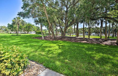 Waterfront Palm Coast Condo with Boat Dock and Pool! - Foto 28