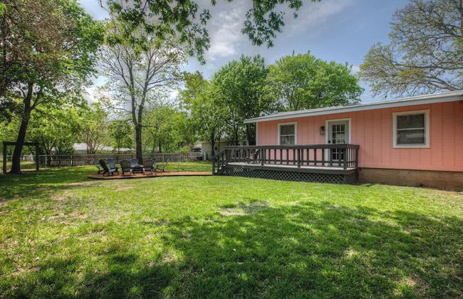 Willkommen to Pink Haus 1 Mile to Main Street! - Foto 34