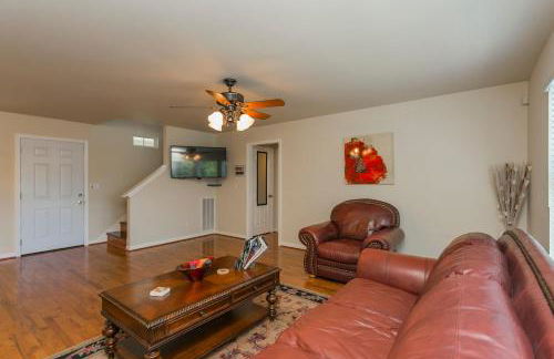 Huge Home For Groups Near Downtown - Foto 23