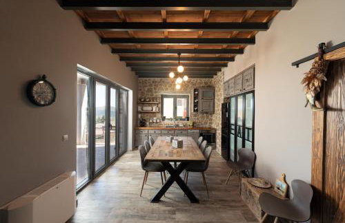 Luxury Mountain Memories Villa - Photo 5