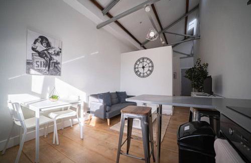 Train Station Apartments - Foto 3