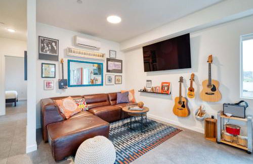 Luxury Penthouse - Rooftop Deck - 3BR - AC - Photo 1