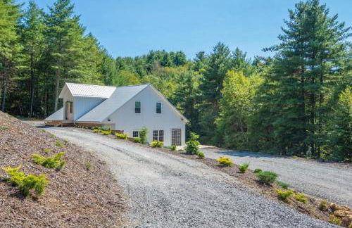 Tucked away in the woods - minutes to the New River - Acreage to explore! - Foto 4