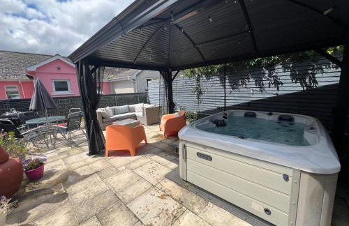 Portaferry Waterfront Townhouse with Hot Tub - Foto 30