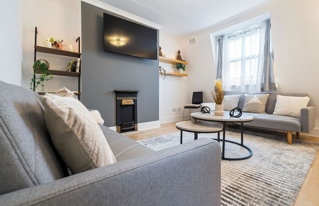 Charming London Apartment With 2 Bedrooms - Photo 17