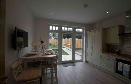 New stylish 4 bed house moments from Clacton beach - Foto 32