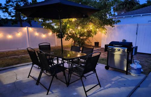 Private and large 2 bedroom house with Pool table, backyard and office near attractions - Foto 35