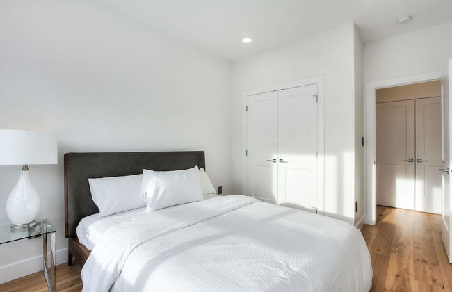 New Luxury Townhome 29 - Photo 9