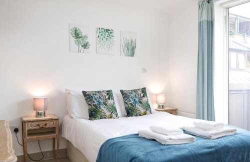 2-bed 2-bath flat around the corner from Portobello Market - Foto 9