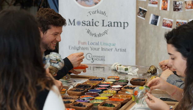 L'atelier de fabrication de lampes à Istanbul