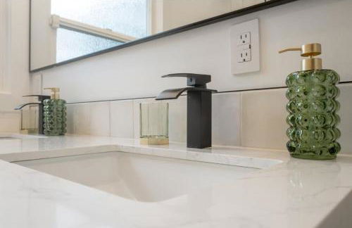 Lake Balboa Hideaway - Photo 37