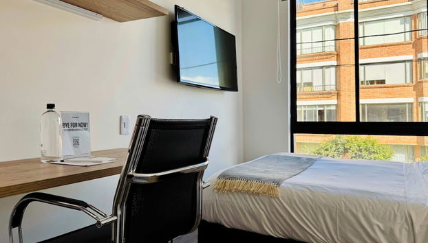 w Radiant 1BR in Santa Barbara - Foto 2, Habitación