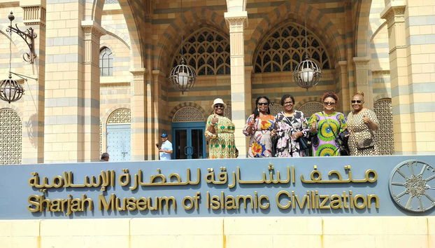 Tour por Sharjah - Foto 5, En la entrada del Museo de la Civilización Islámica de Sharjah