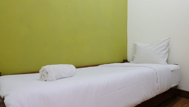 Spacious And Modern 3Br Apartment At Gateway Ahmad Yani Cicadas - Foto 2, Habitación