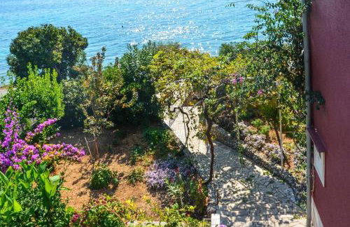 Bella Perna 3-Bedroom beachfront apartment - Photo 8