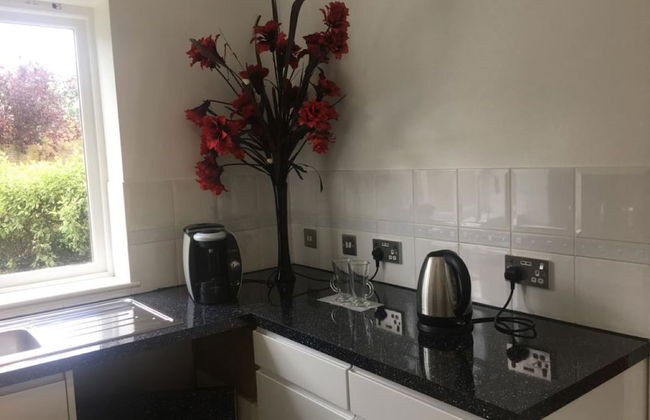 2 Bed Flat, Dedicated Workspace, Parking, 4KTV - Photo 7