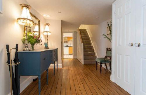 Central, beautiful home - with parking - Foto 12