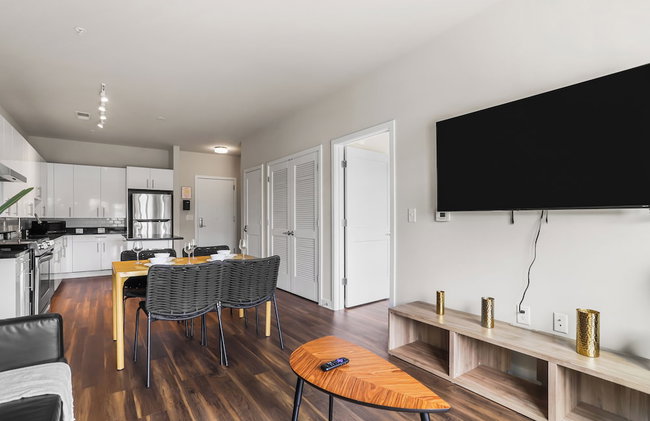 Huntington Apartments near Huntington Metro - We Host - Photo 45