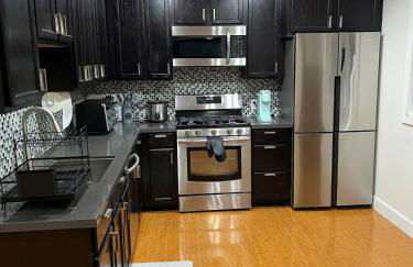 Stunning, Quiet Vista Retreat Minutes from Beach - Foto 13