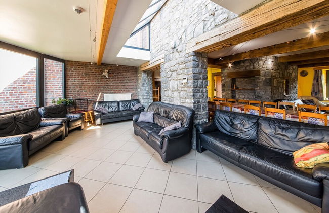 Stone Cottage with Sauna & Hot Tub near Cave of Lorette in Rochefort - Foto 23