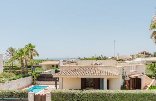 The Song Of The Waves with Pool - Foto 9