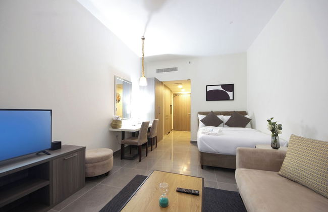 Bloomfields STU with Balcony Leonardo - Photo 16