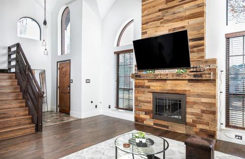 Modern Elegance Prime Location in Carrollton - Foto 1