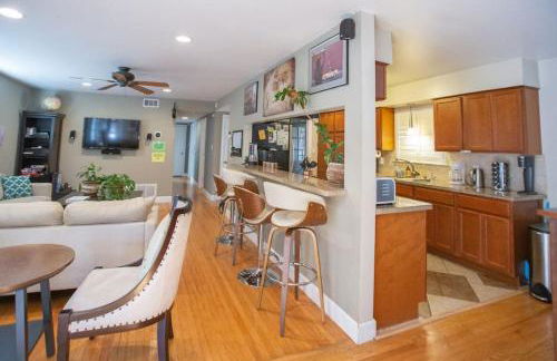 Riverview Huge Yard, Quiet Cul-de-Sac, Perfect for Families - Photo 3