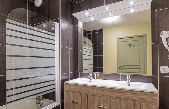 3 bedroom Apartment in Vaujany with swimming pool and terrace - Photo 5