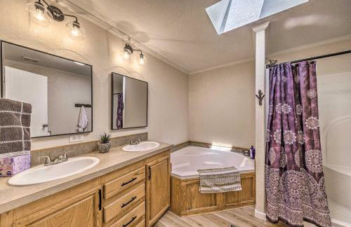 Peaceful Alto Home with Deck about 12 Mi to Ski Apache! - Foto 17