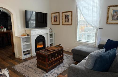 Historic 1914 Cottage, Near Downtown, UNR & Hospitals, Early Check In - Foto 2