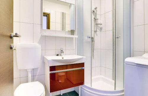 Detached Villa With Pool and Large Garden in Quiet Area Near the Sea - Foto 52