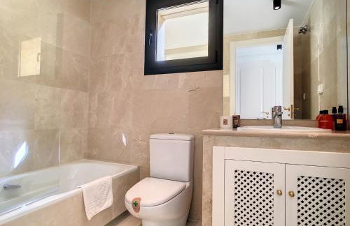 Roda Golf Singapore Apartment - 8109 - Photo 26