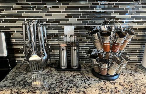 Spacious 4BR Retreat-Lush Garden - Foto 3