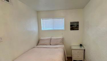 Stunning Waterfront Condo - Photo 5