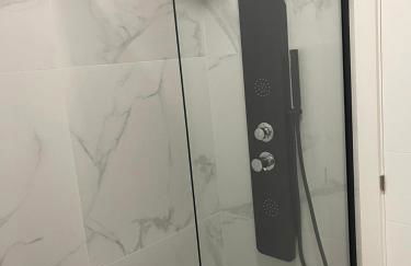 Seaside Apartment Sleeps 6 With Balcony - Foto 38