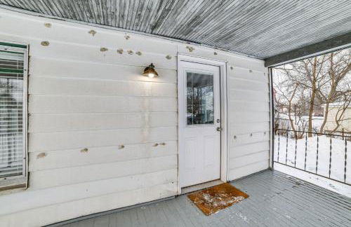 Near Hiking and Skiing Cozy Home in Cortland! - Photo 22