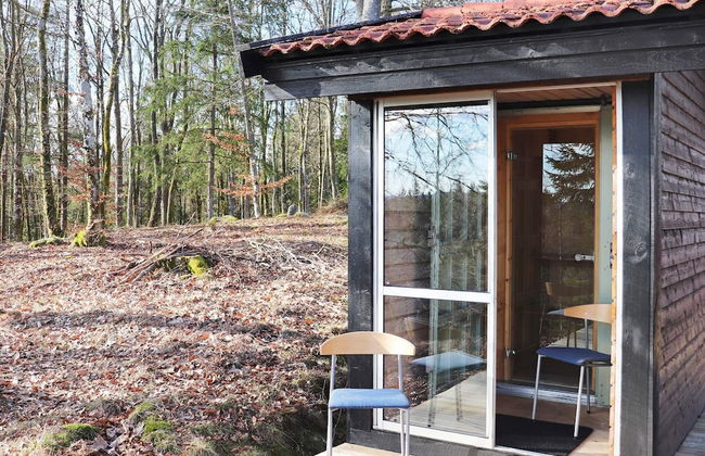 6 Person Holiday Home in Knared - Foto 18