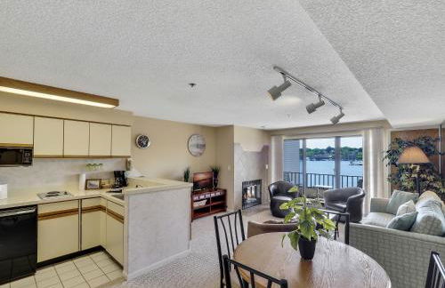 236 Edgewater Inn - Photo 1